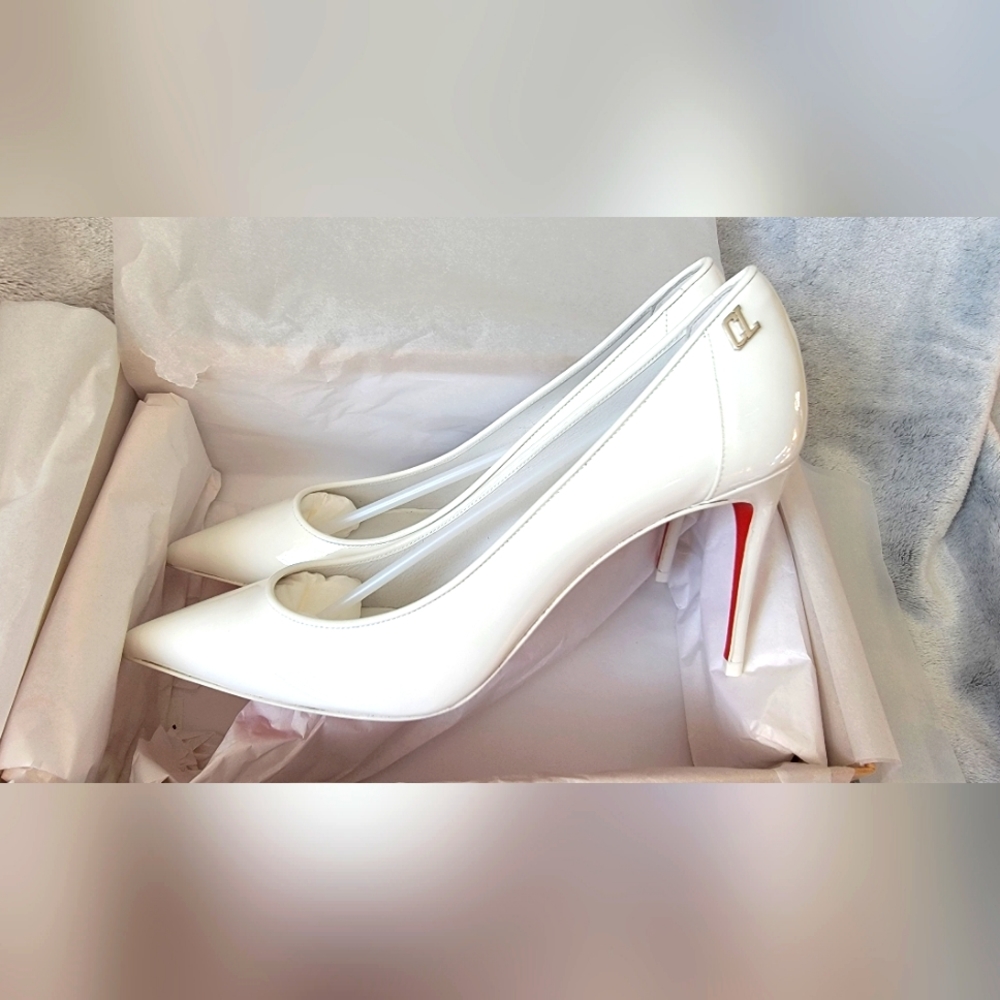 Christian Louboutin Sporty Kate Size 39 NIB